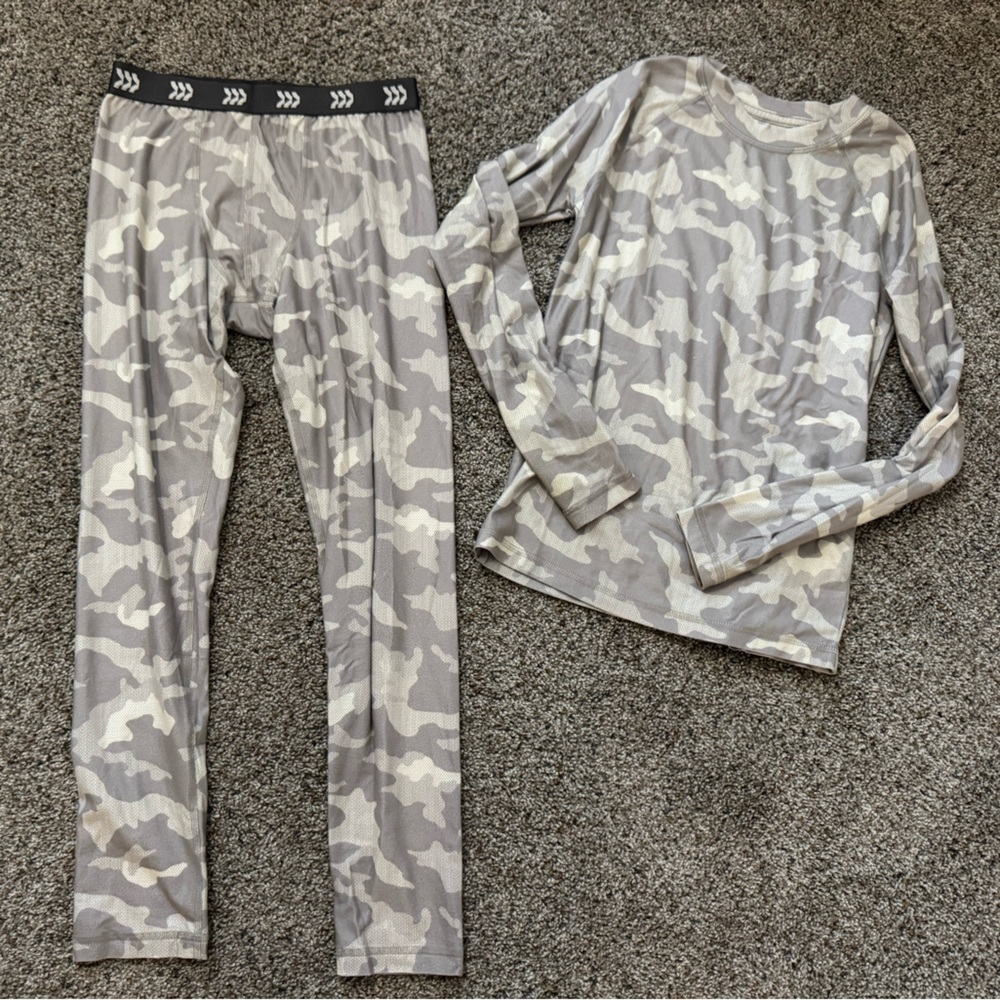Kids base layer size M (8/10)